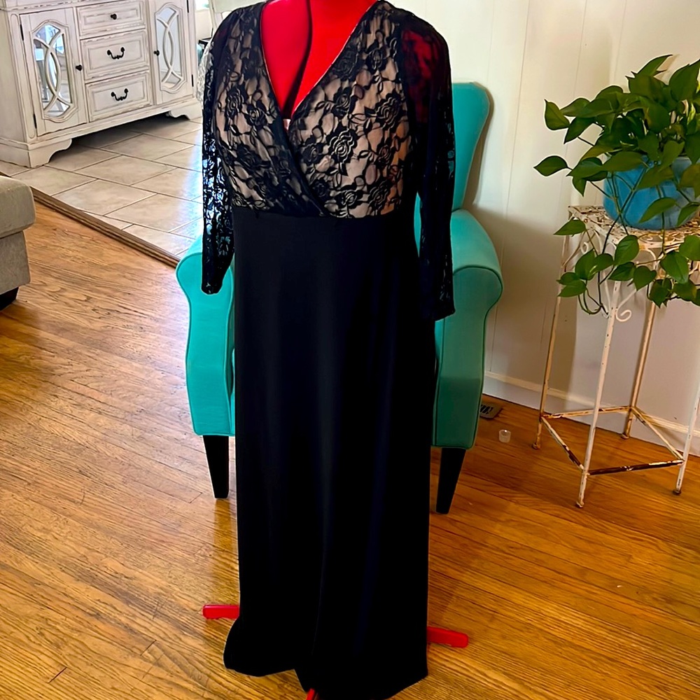 Size 16 black cocktail dress. Long.